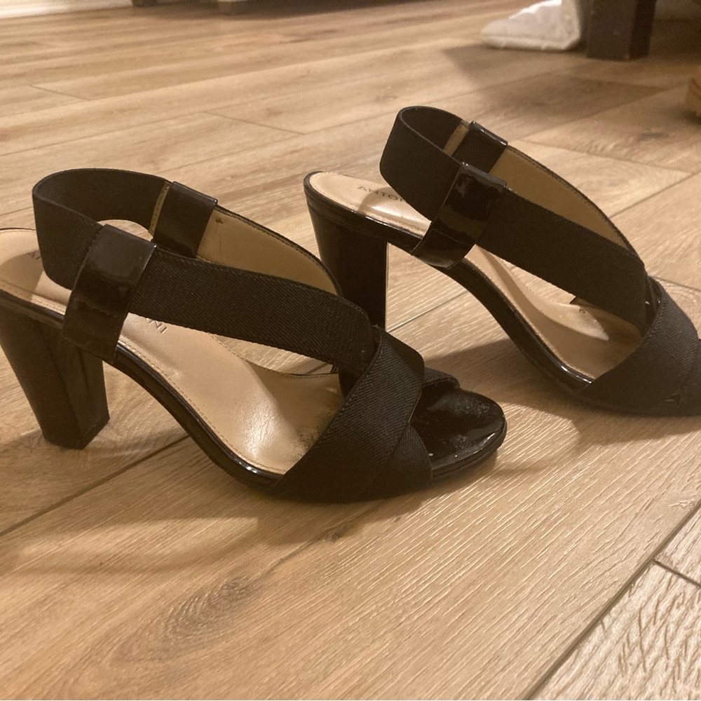Antonio Melani slingbacks